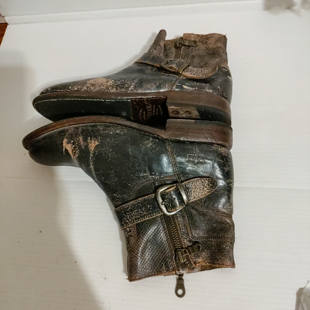 Bed Stu Black and Brown Leather Ankle Boots - Picture 7 of 12